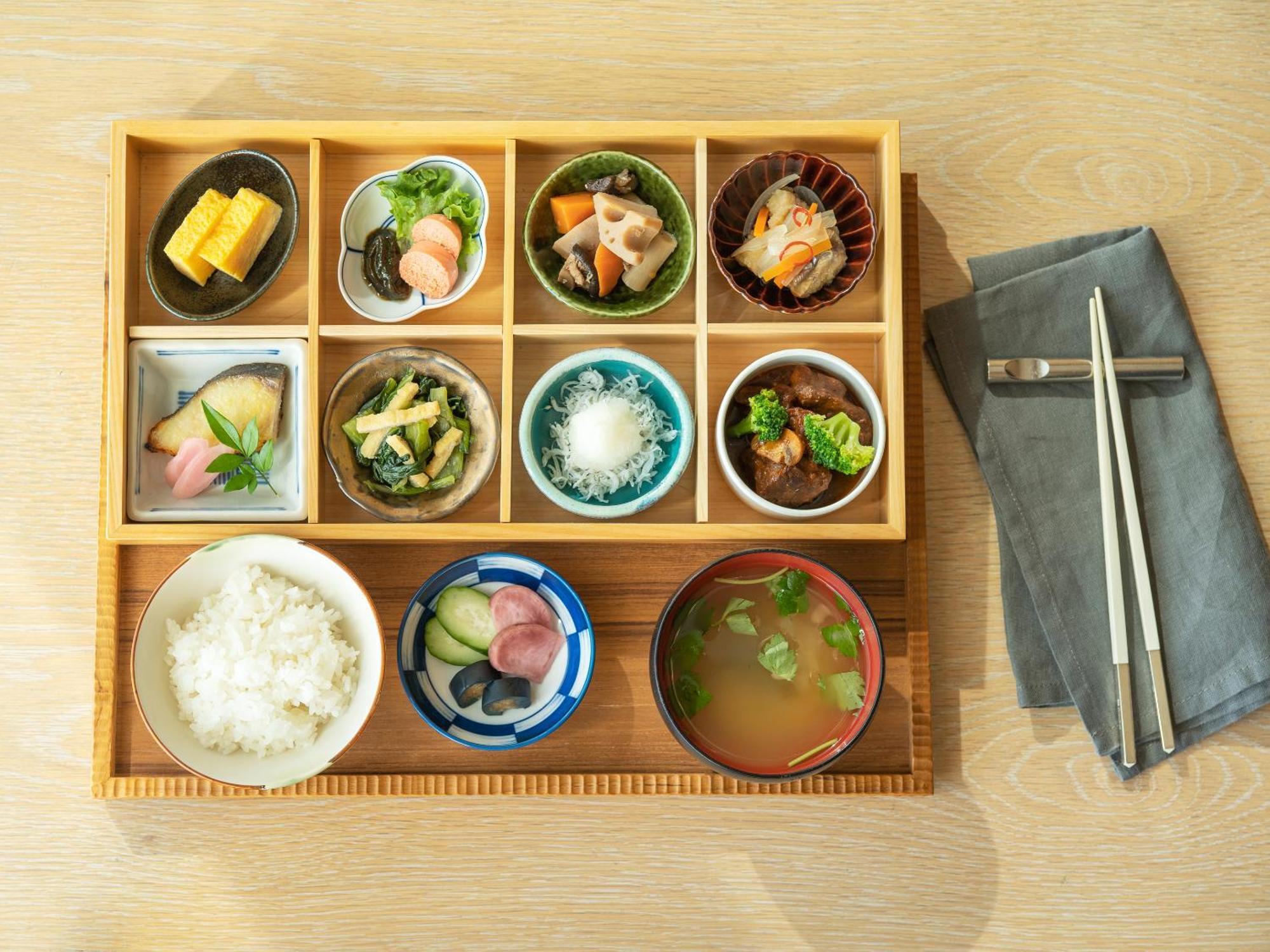 Mitsui Garden Hotel Roppongi Tokyo Premier Экстерьер фото A shōkadō bentō