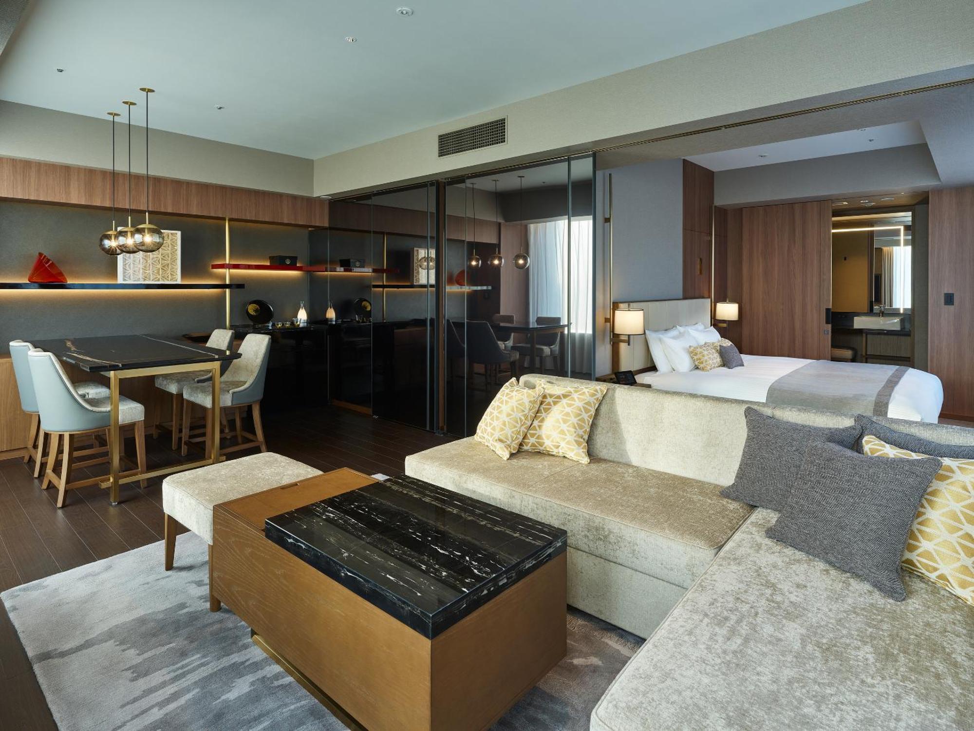Mitsui Garden Hotel Roppongi Tokyo Premier Экстерьер фото A suite at the hotel
